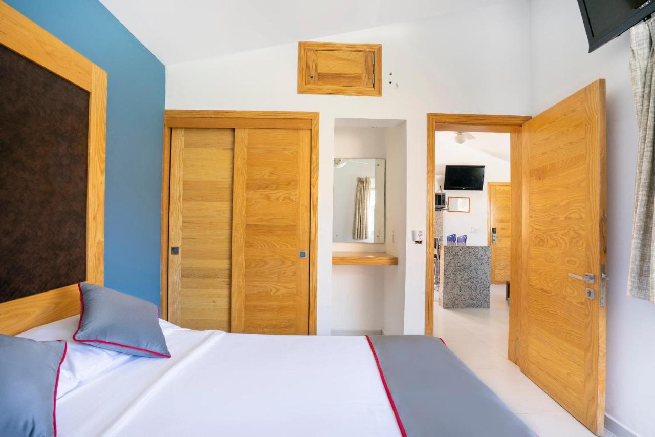 Collection O Luna Aqua Villas,Tala,Rio Escondido Εξωτερικό φωτογραφία